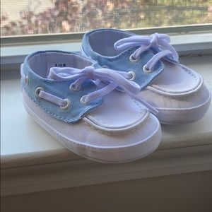 Brand new Janie and jack crib shoes